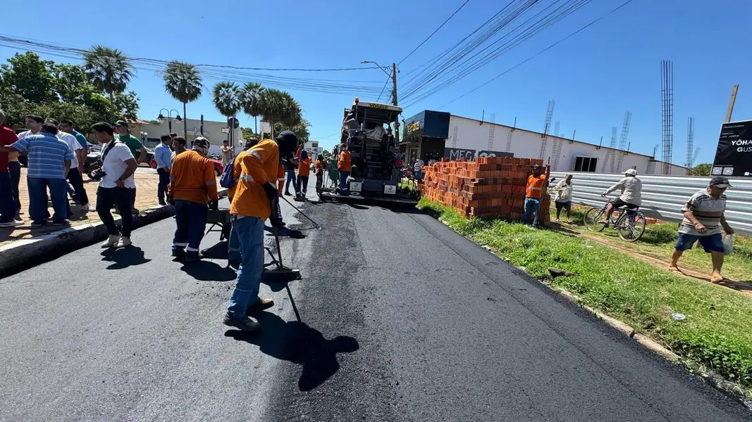 Leo Sobral e prefeito de José de Freitas visitam obras da Travessia Urbana
