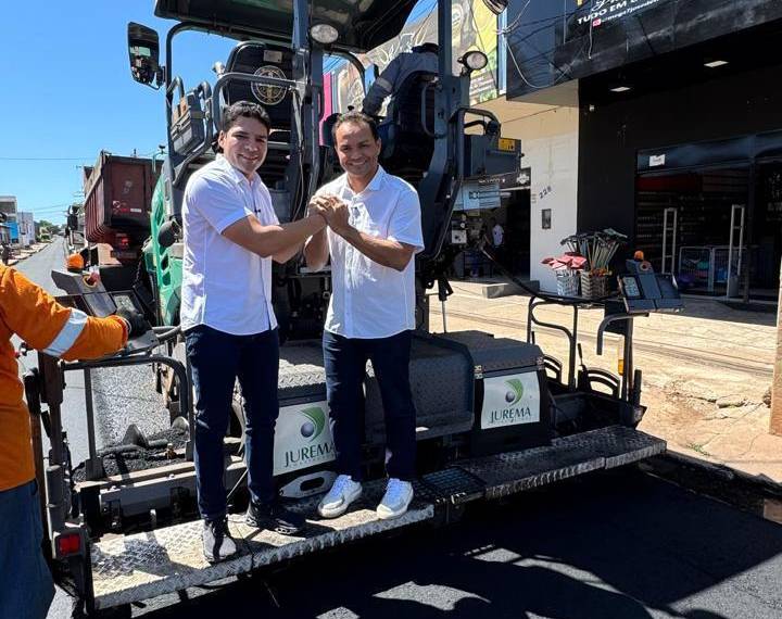 Leo Sobral e prefeito de José de Freitas visitam obras da Travessia Urbana Leo Sobral e prefeito de José de Freitas visitam obras da Travessia Urbana