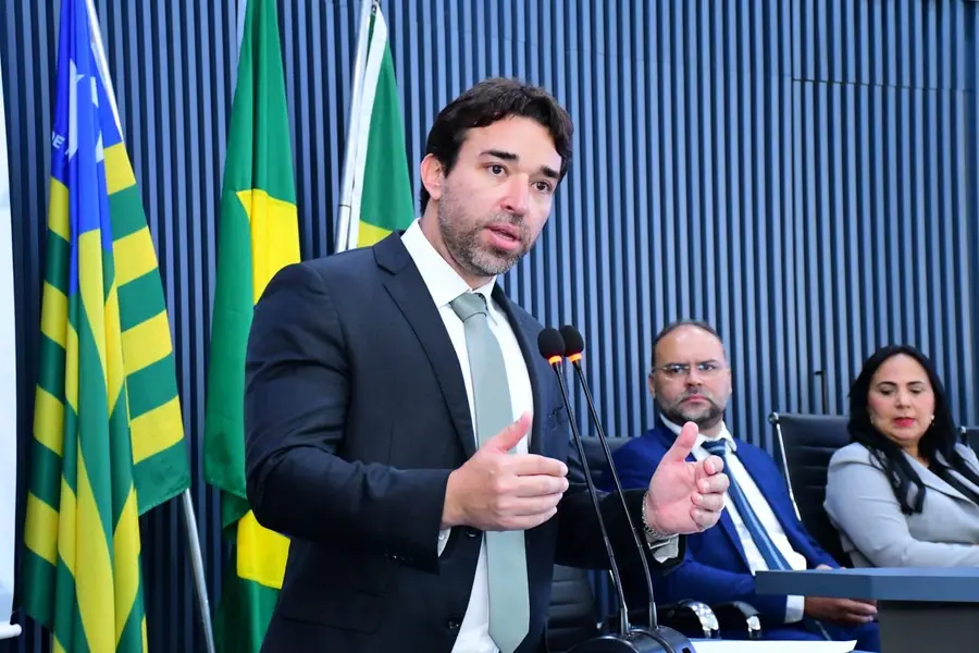 Marden Menezes participa de Encontro Regional de Vereadores em Floriano