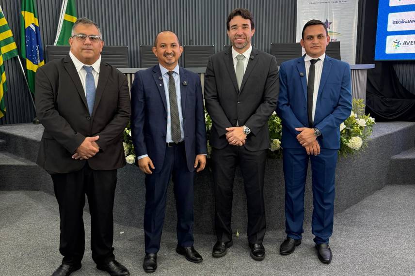 Marden Menezes participa de Encontro Regional de Vereadores em Floriano Marden Menezes participa de Encontro Regional de Vereadores em Floriano