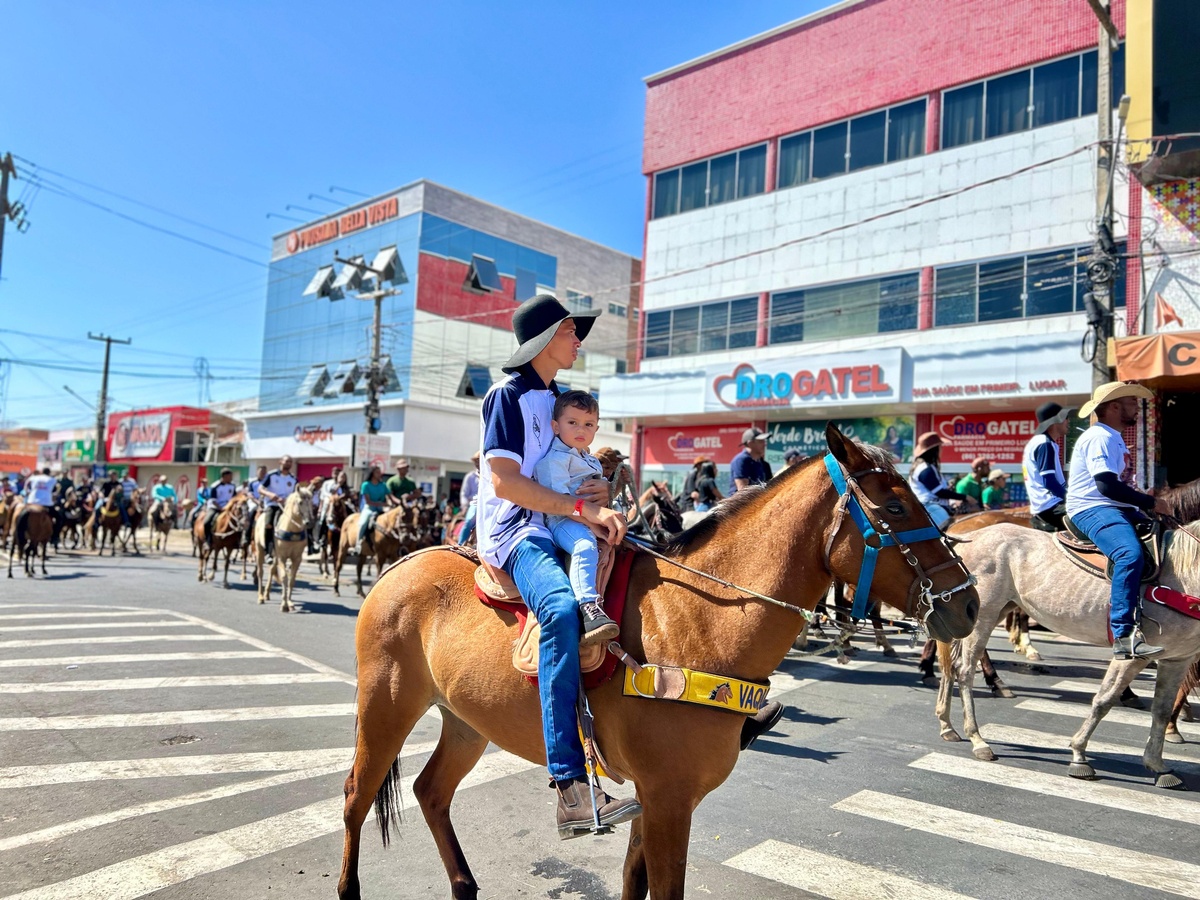 Mega Cavalgada dos Festejos de Água Branca