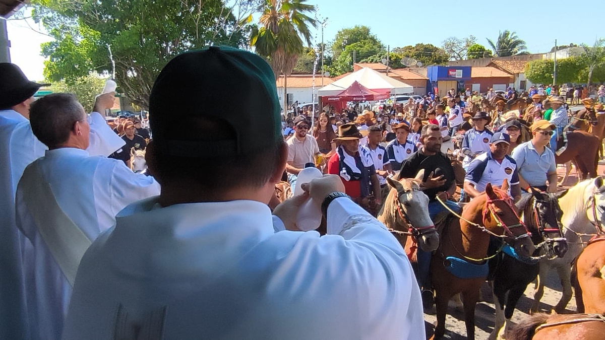 Mega Cavalgada dos Festejos de Água Branca