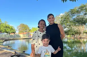 Moradora do Parque da Cidadania, Dona Nasaré viu o espaço crescer e se transformar (Foto: Conecta Piauí/Joseph Silva)