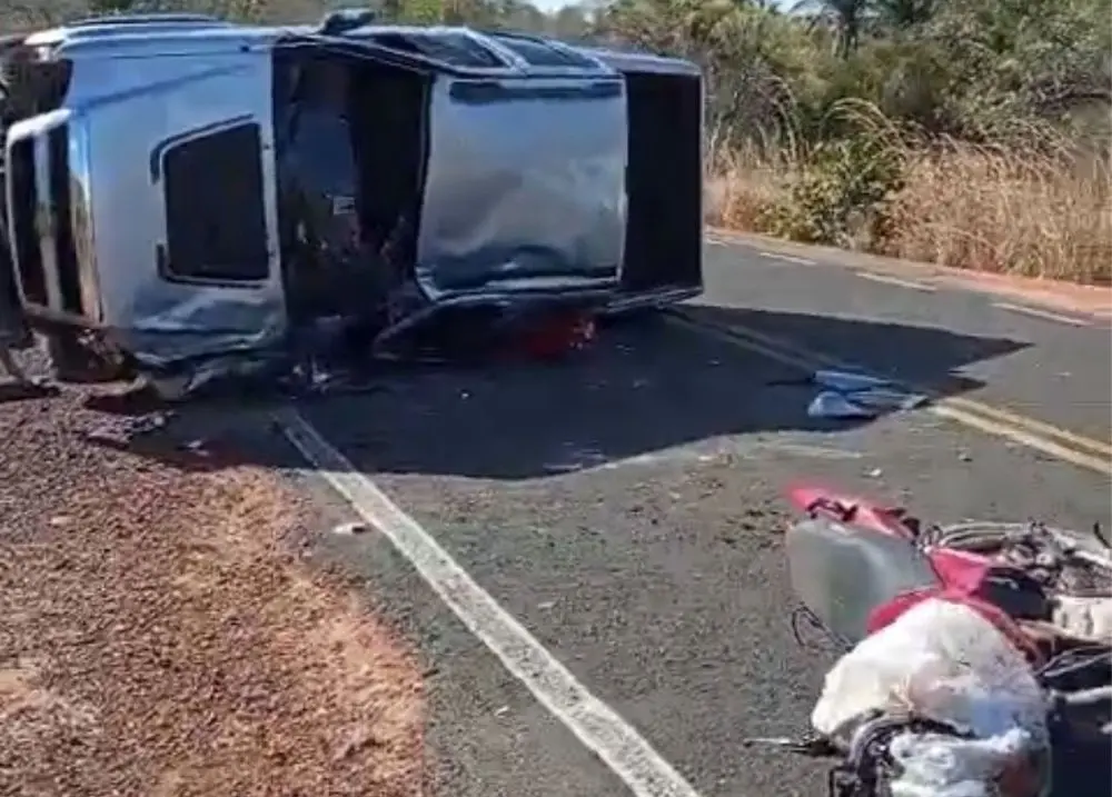 Motociclista morre em colisão com caminhonete na PI-221, em Altos