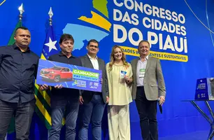 Município de Guaribas ganha carro zero no sorteio do 4º Congresso das Cidades (Foto: Reprodução)