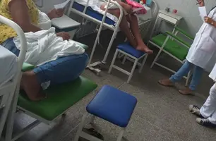 Pacientes denunciam falta de lençóis e macas em hospital de Teresina (Foto: FMS)