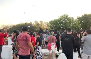 Parnaíba se despede de Penélope Brito e Thiciano Ribeiro em clima de tristeza (Foto: Conecta Piauí)