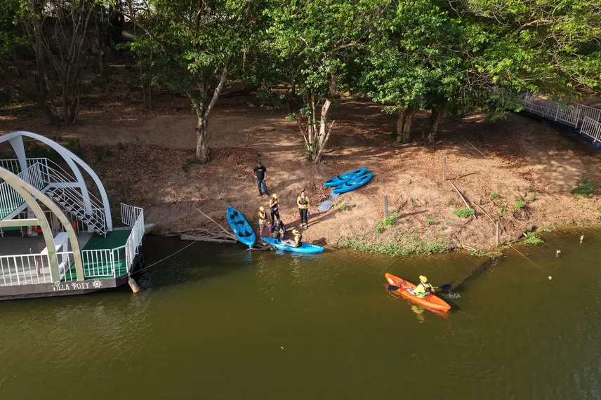 Passeio de caiaque no rio Poty une aventura, lazer e consciência ambiental