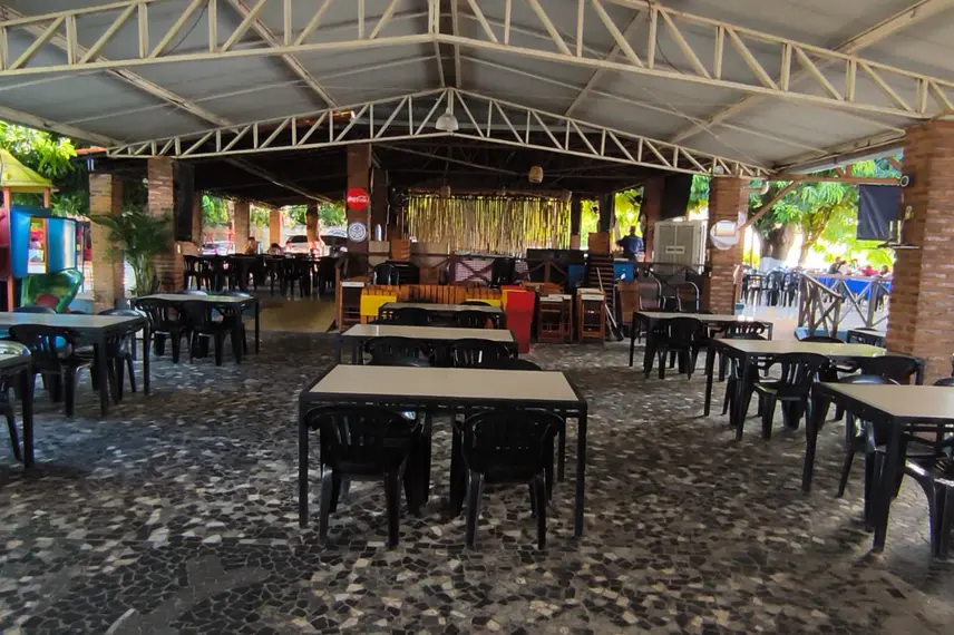 Pesqueirinho: tradição da peixada que atrai todo o Brasil