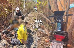 Polícia fica de tocaia e apreende dupla que foi buscar moto roubada em Teresina (Foto: Repórter 12/Conecta Piauí)