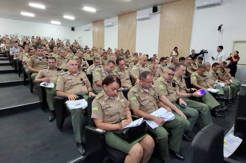 Polícia Militar do Piauí realiza aula inaugural do 1º Curso Superior de Polícia Polícia Militar do Piauí realiza aula inaugural do 1º Curso Superior de Polícia