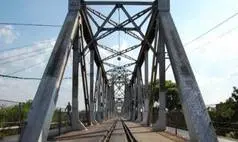 Ponte Metálica é reaberta após um mês de interdição