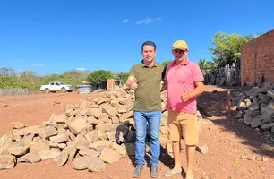 Prefeito de Caxingó vistoria obras e reformas em diversas localidades (Foto: Reprodução)