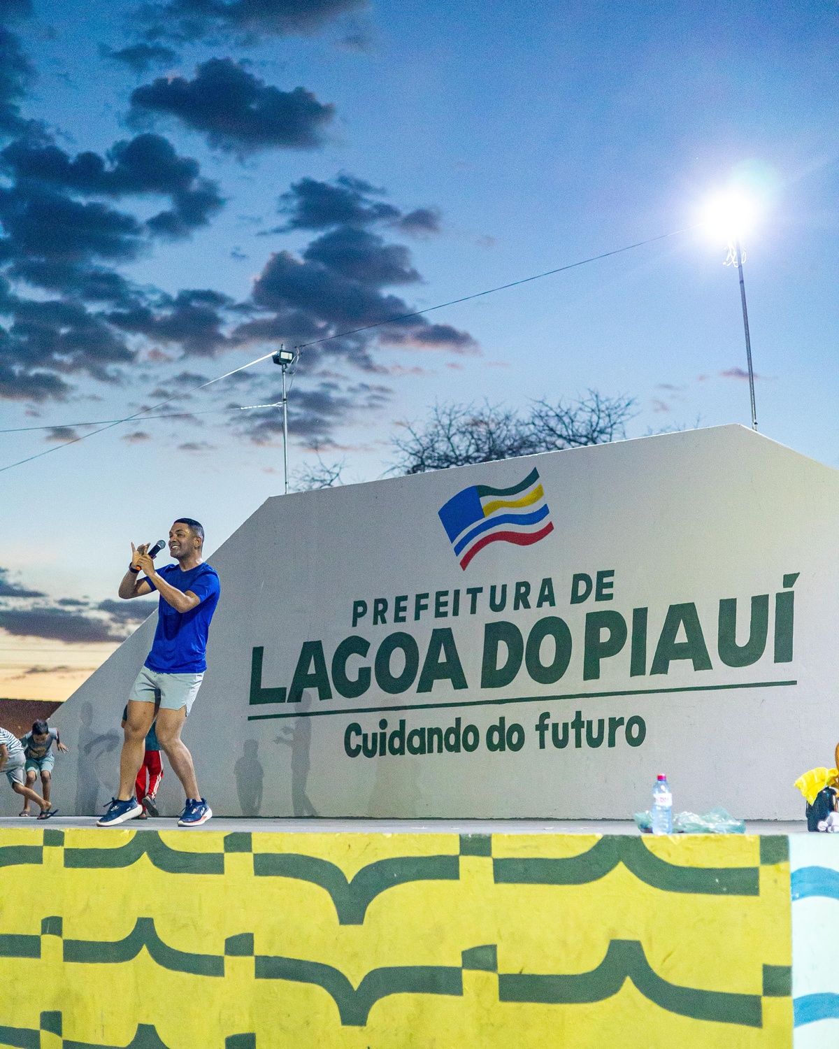 Prefeitura de Lagoa do Piauí realiza 1º Aulão de Zumba na Praça Principal