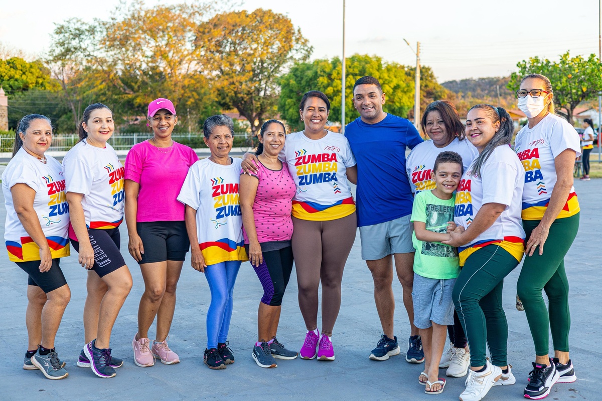 Prefeitura de Lagoa do Piauí realiza 1º Aulão de Zumba na Praça Principal