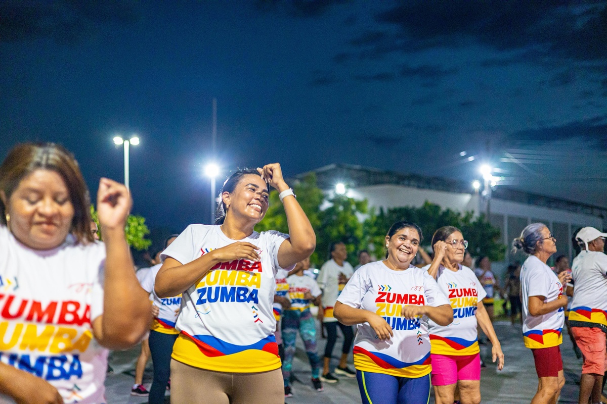 Prefeitura de Lagoa do Piauí realiza 1º Aulão de Zumba na Praça Principal