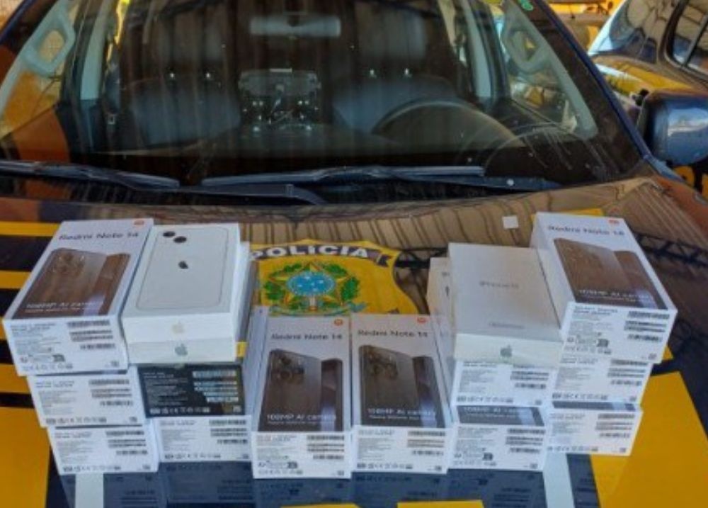 PRF apreende carga de celulares sem nota fiscal em ônibus em Floriano