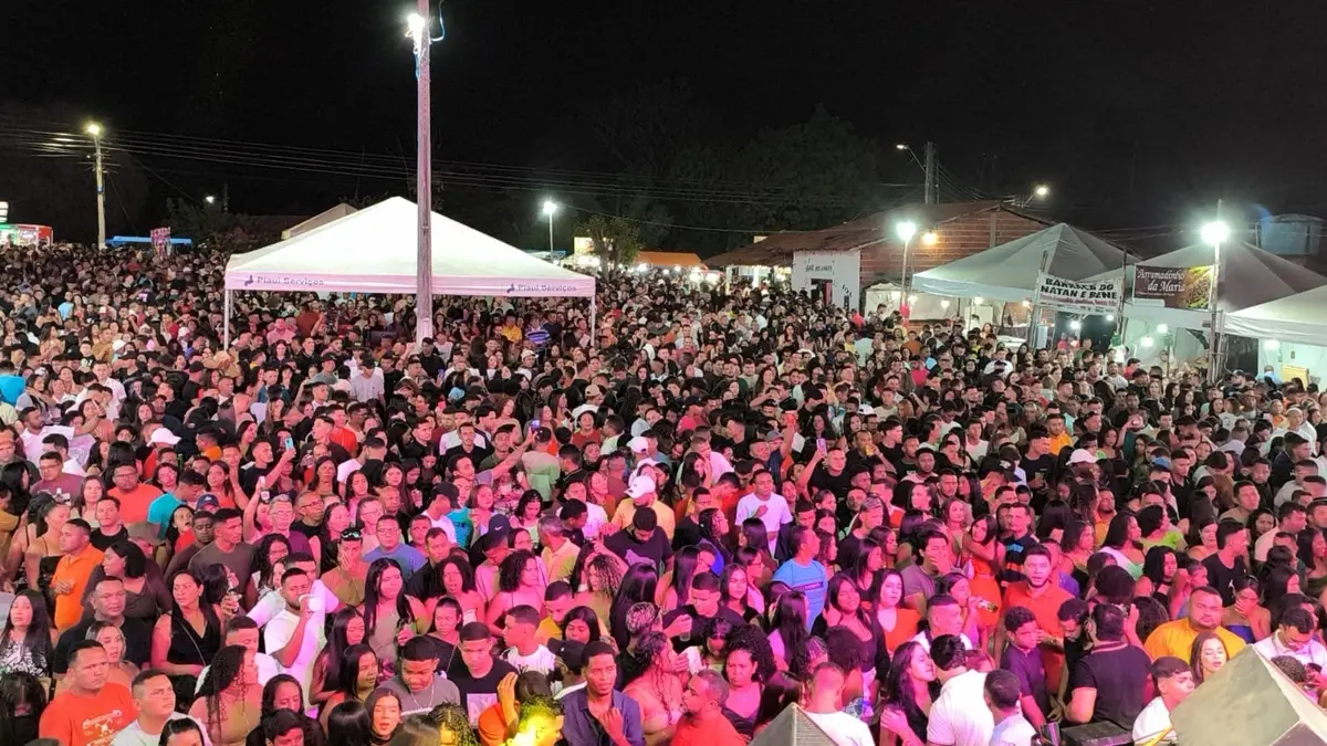 Shows e tradição marcam os Festejos de Curralinhos 2025