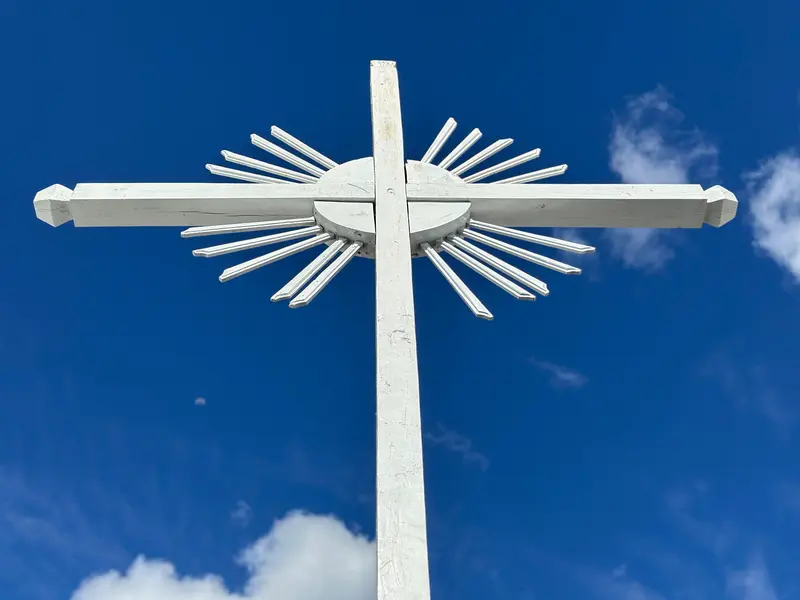 Turismo religioso impulsiona economia e fé em Dirceu Arcoverde, afirma Ramon Café