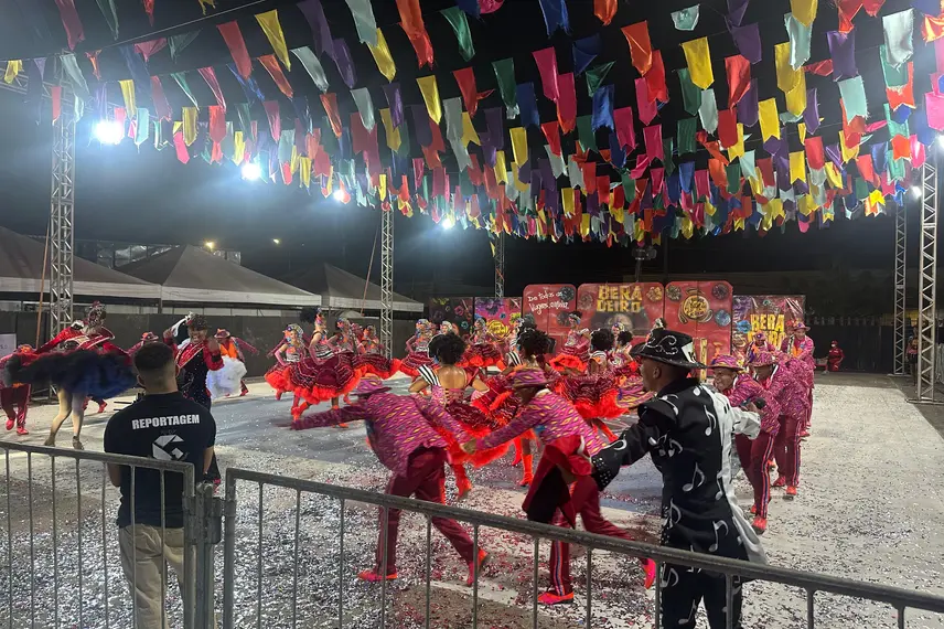 Última noite do 47º Encontro Nacional de Folguedos agita Teresina