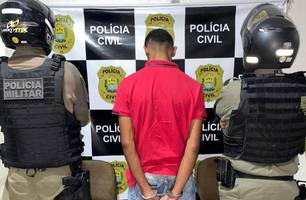 Adolescente é apreendido com oito tabletes de drogas durante abordagem em Oeiras (Foto: Divulgação/PMPI)