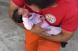 Bombeiros salvam recém-nascido engasgado com leite materno em Teresina (Foto: Divulgação/Corpo de Bombeiros)