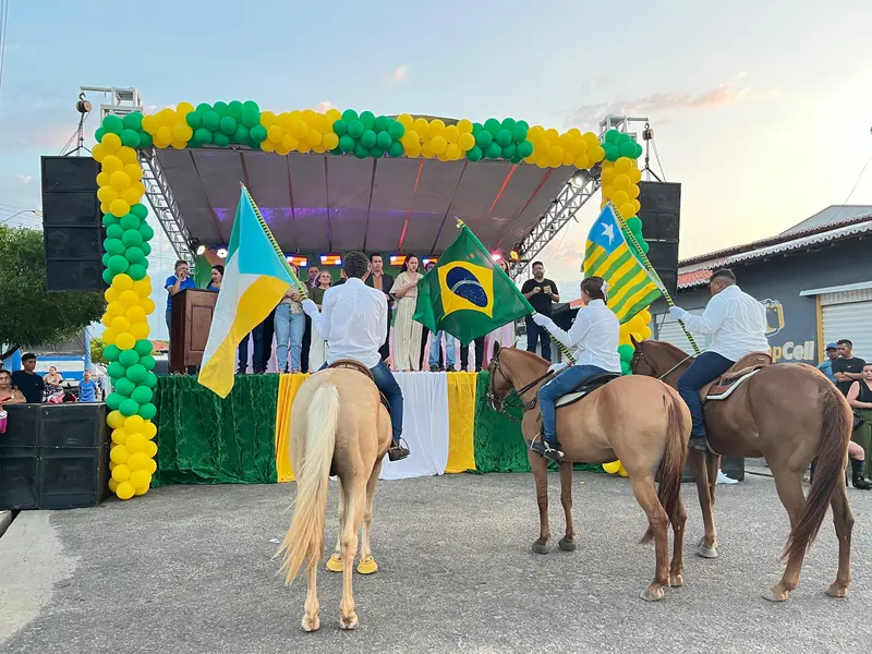Caxingó celebra 7 de Setembro com desfile cívico e homenagens a 30 anos de cultura