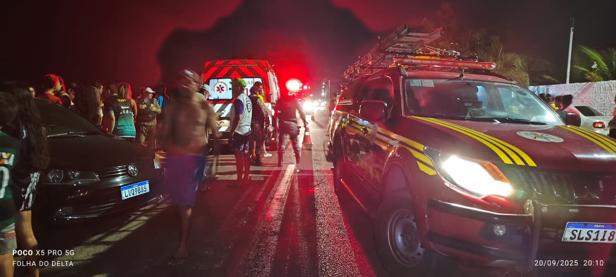 Colisão entre carros deixa jovem de 22 anos ferida em avenida de Parnaíba