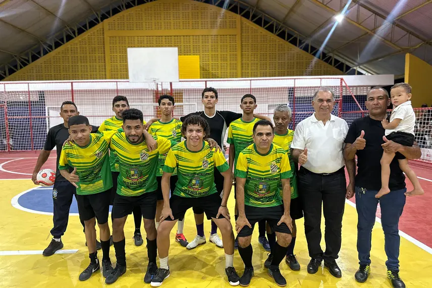 Comunidade celebra entrega da reforma do Ginásio Poliesportivo em Pau D'Arco do PI