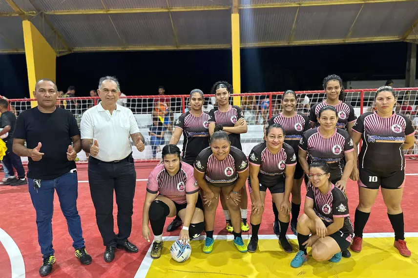 Comunidade celebra entrega da reforma do Ginásio Poliesportivo em Pau D'Arco do PI