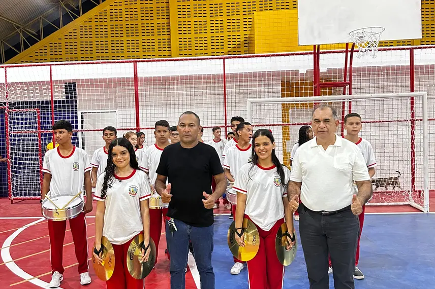 Comunidade celebra entrega da reforma do Ginásio Poliesportivo em Pau D'Arco do PI