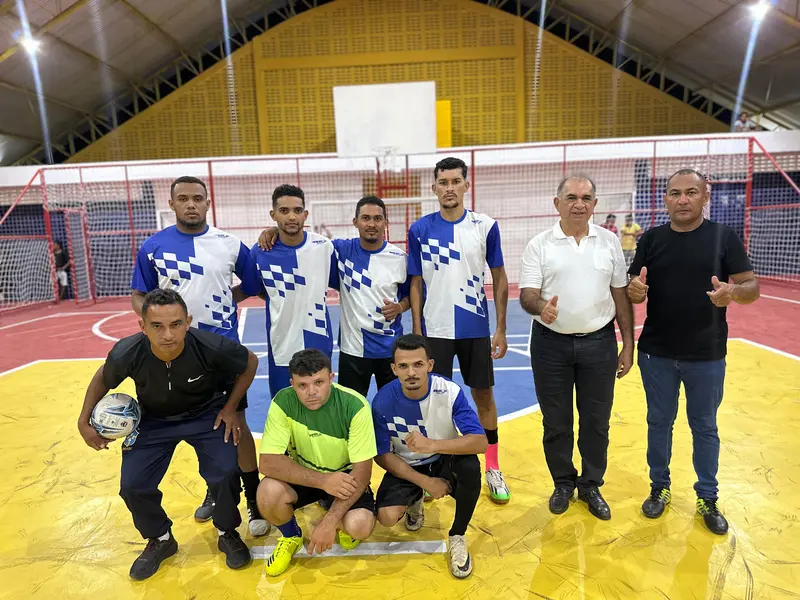 Comunidade celebra entrega da reforma do Ginásio Poliesportivo em Pau D'Arco do PI