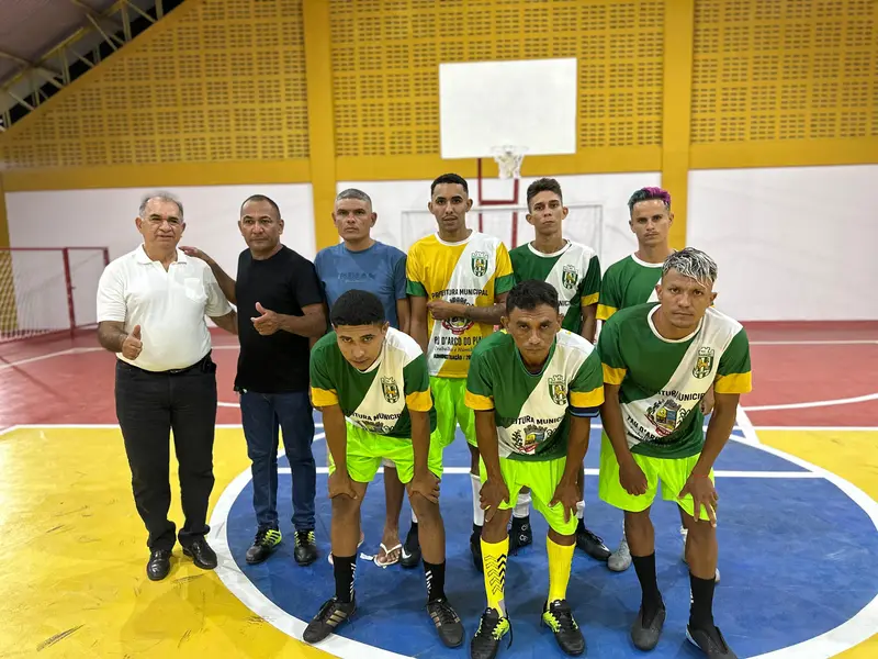 Comunidade celebra entrega da reforma do Ginásio Poliesportivo em Pau D'Arco do PI