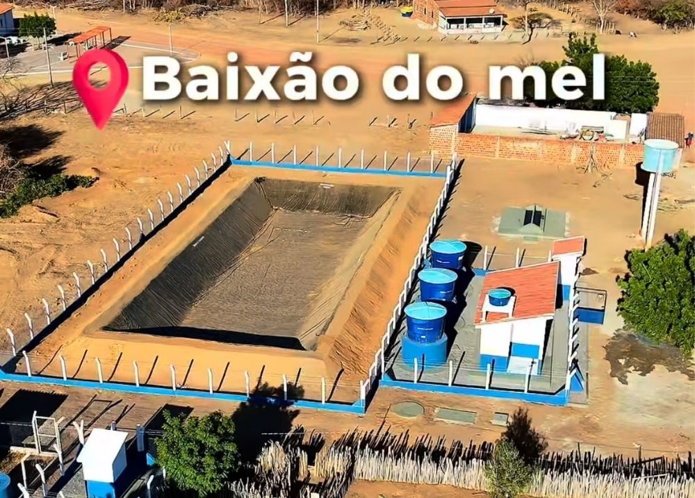 Comunidade do Baixão do Mel comemora funcionamento de dessalinizador em Jurema