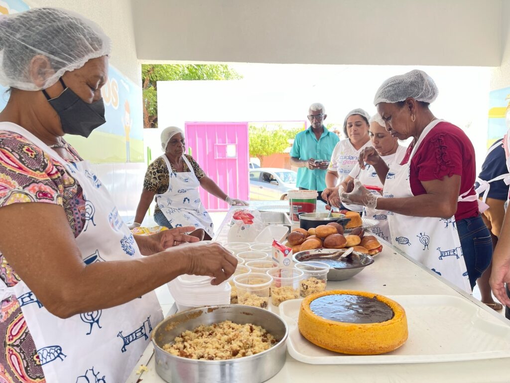Comunidade Onça participa de curso de Pães e Bolos em São Raimundo Nonato