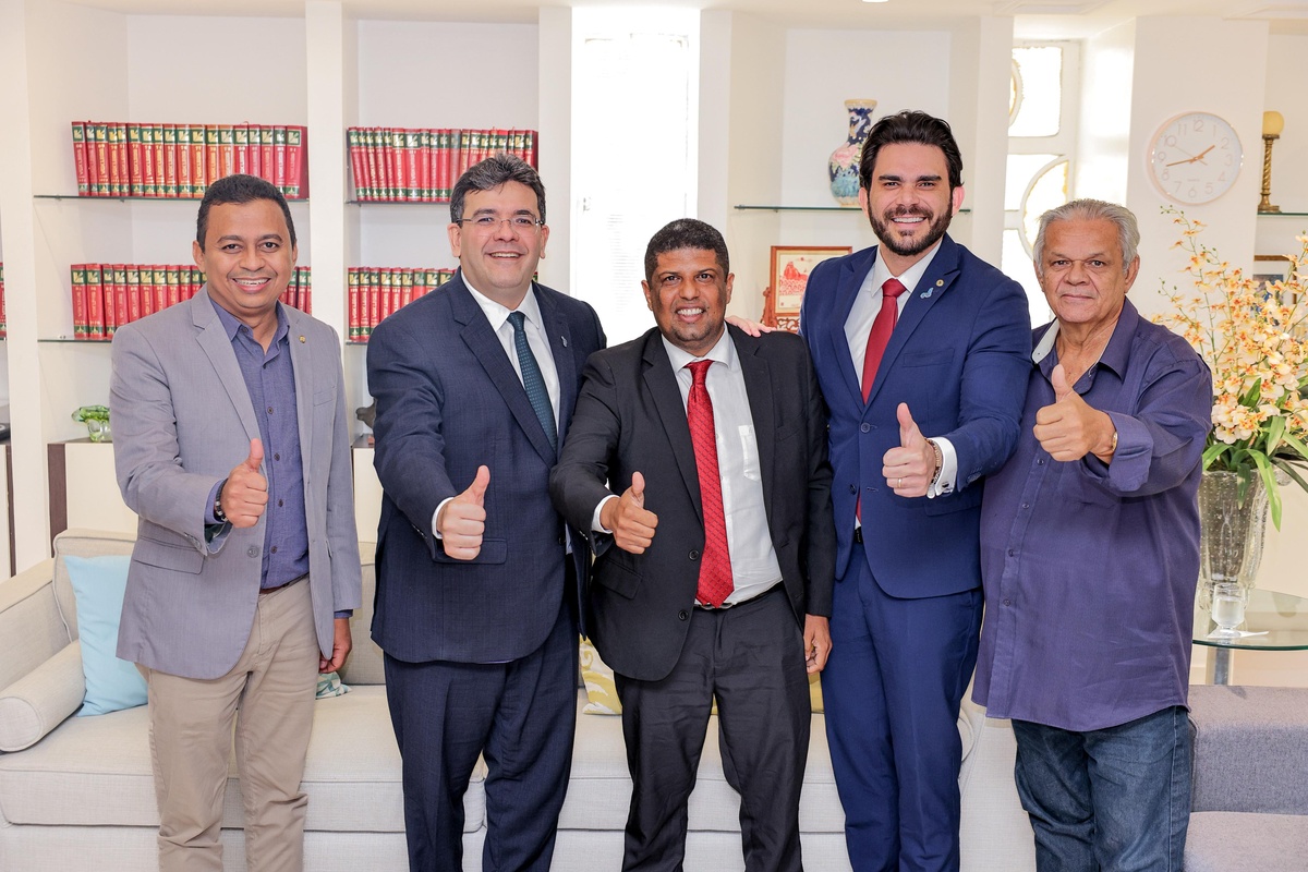 Deputado Marcus Vinícius articula com governador obras para Porto Alegre do Piauí