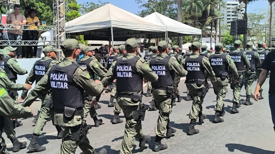 Desfile de 7 de Setembro reúne mais de 50 instituições e leva multidão a Teresina