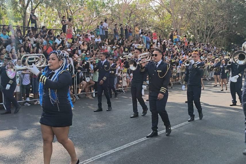 Desfile de 7 de Setembro reúne mais de 50 instituições e leva multidão a Teresina Desfile de 7 de Setembro reúne mais de 50 instituições e leva multidão a Teresina