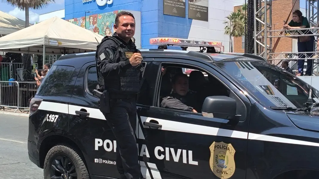 Desfile de 7 de Setembro reúne mais de 50 instituições e leva multidão a Teresina