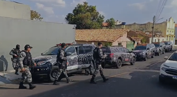 Draco deflagra mega operação em Pedro II com apoio aéreo; dois morrem em confronto