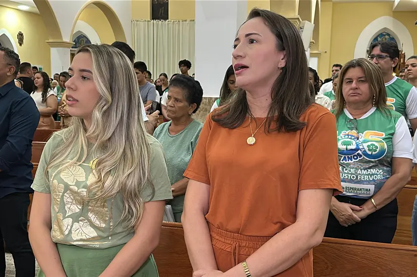 Esperantina celebra 105 anos de emancipação com missa em ação de graças