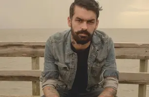 Esteban Tavares, destaque nacional da música emo, se apresenta em Teresina (Foto: Reprodução)