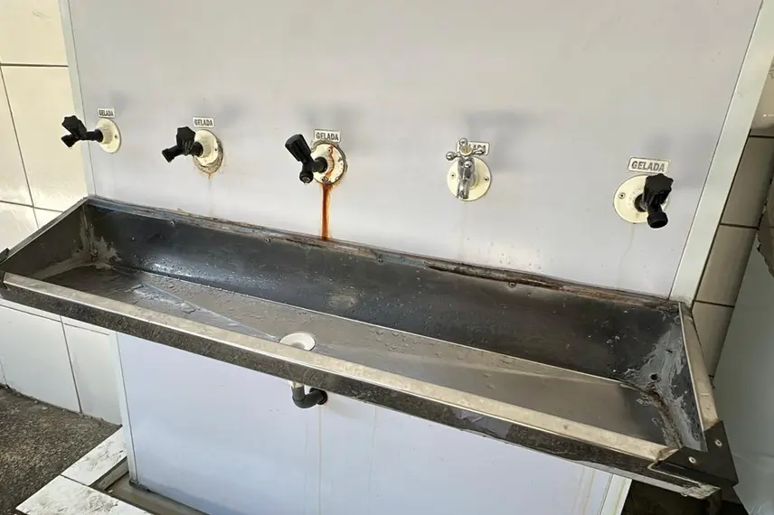 *Falta de ar-condicionado afeta alunos da Escola Simões Filho, em Teresina*