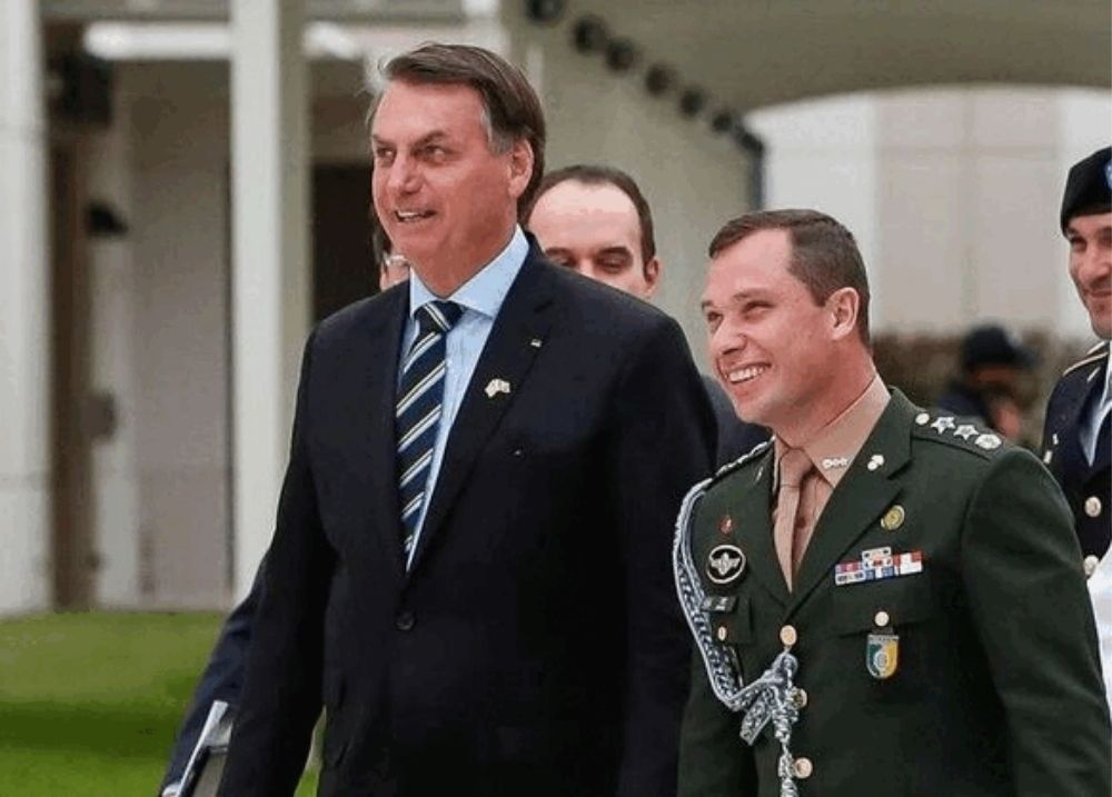 Fux vota por condenar Mauro Cid por tentativa de abolição do Estado democrático