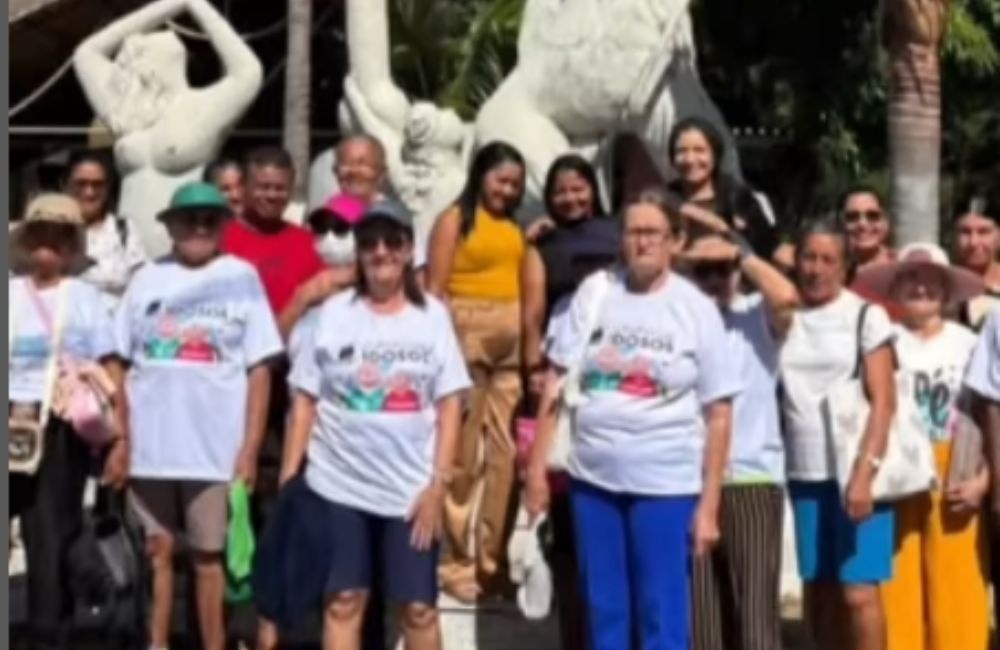 Grupo de idosos do SCFV de Beneditinos realiza visita cultural a Teresina