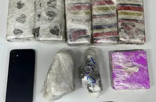 Homem é preso com cocaína e 'supermaconha' dentro de residência em Valença (Foto: Divulgação/PMPI)