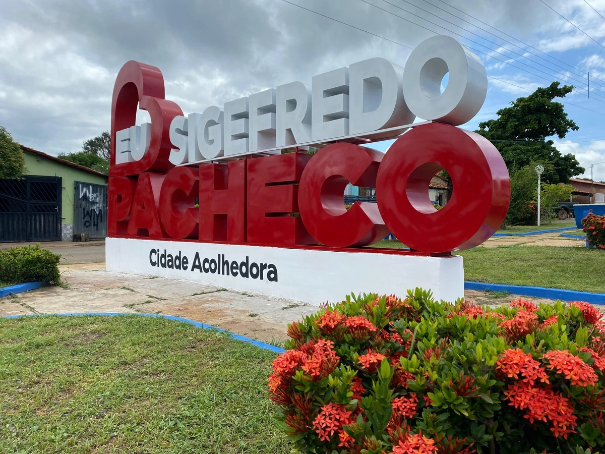 Justiça determina que Sigefredo Pacheco retome obras abandonadas da educação
