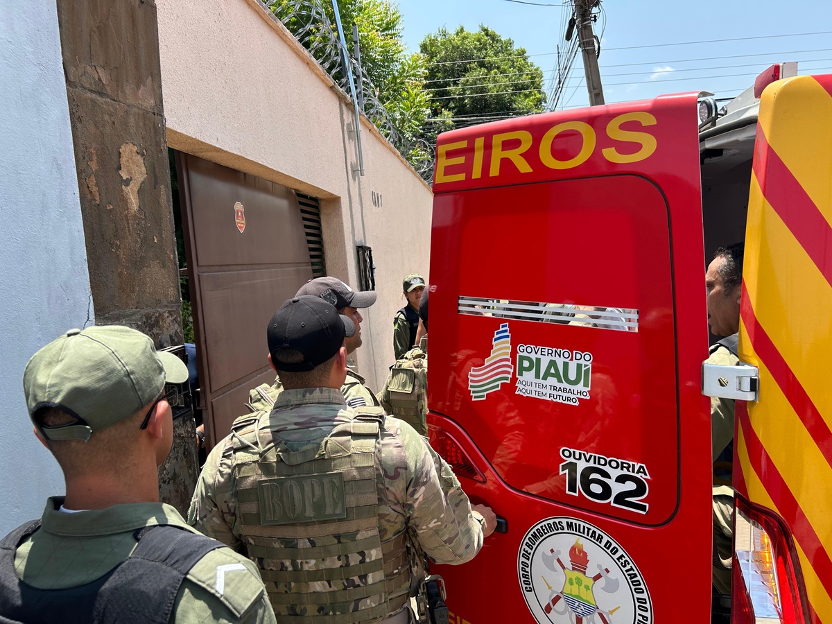 Mãe armada mantém filhos como reféns em residência na zona Norte de Teresina