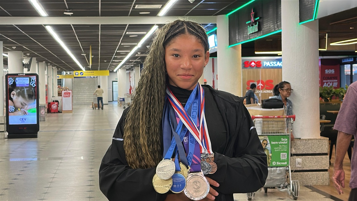 Maria Cunha, 17 anos, conquistou dois bronzes e uma prata