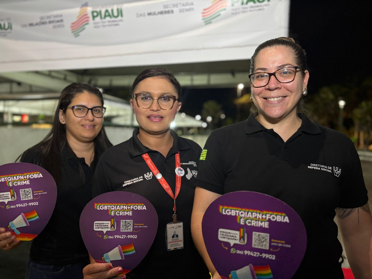 Marina Sena encanta público na primeira edição da Parada Day em Teresina